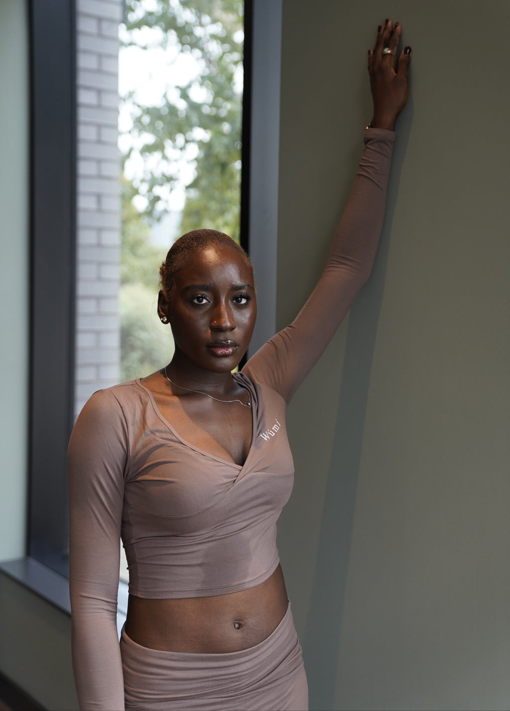 Wúmí Mocha Plunge Long-Sleeve Top