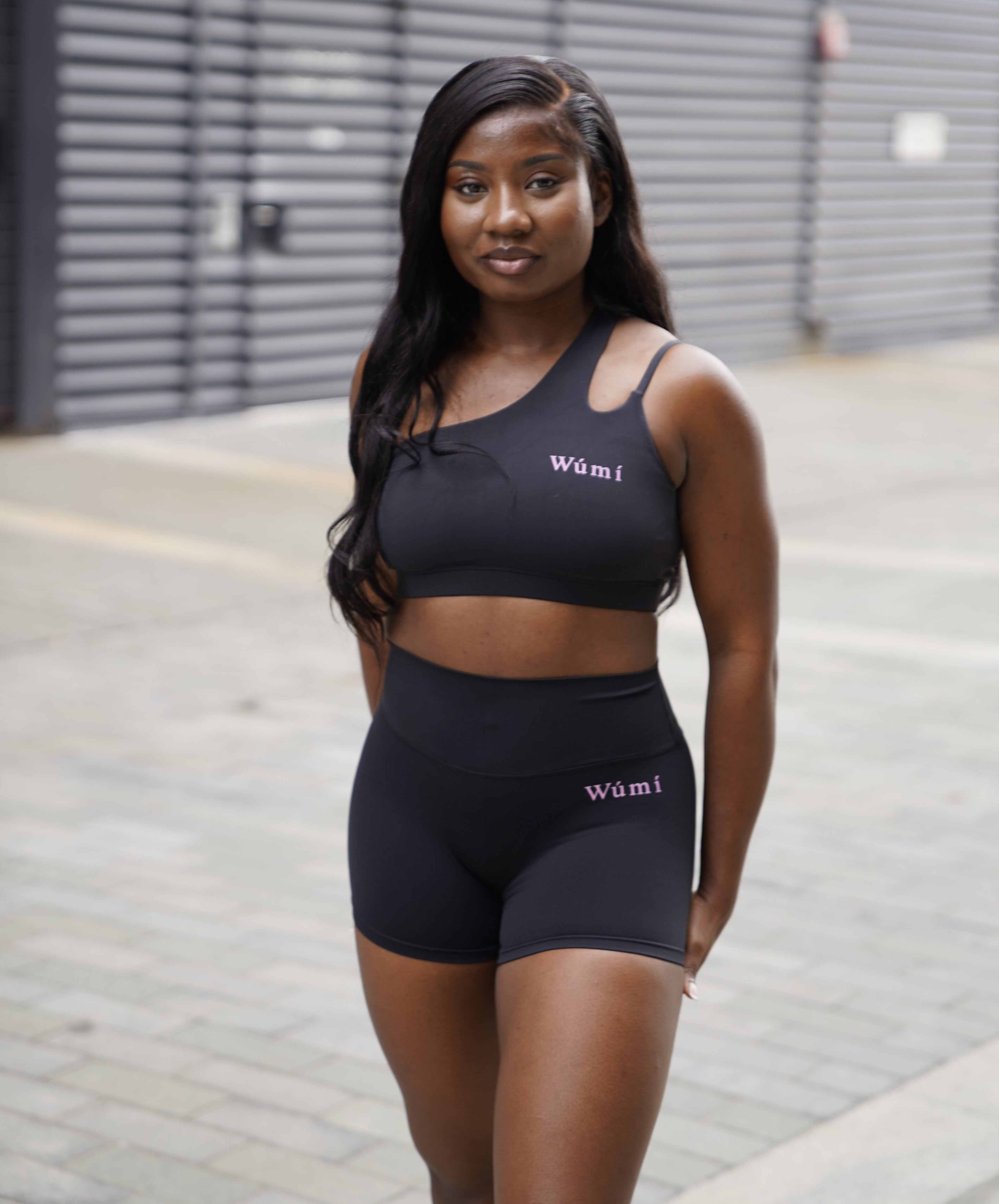 Wúmí Black Asymmetric Sports Bra