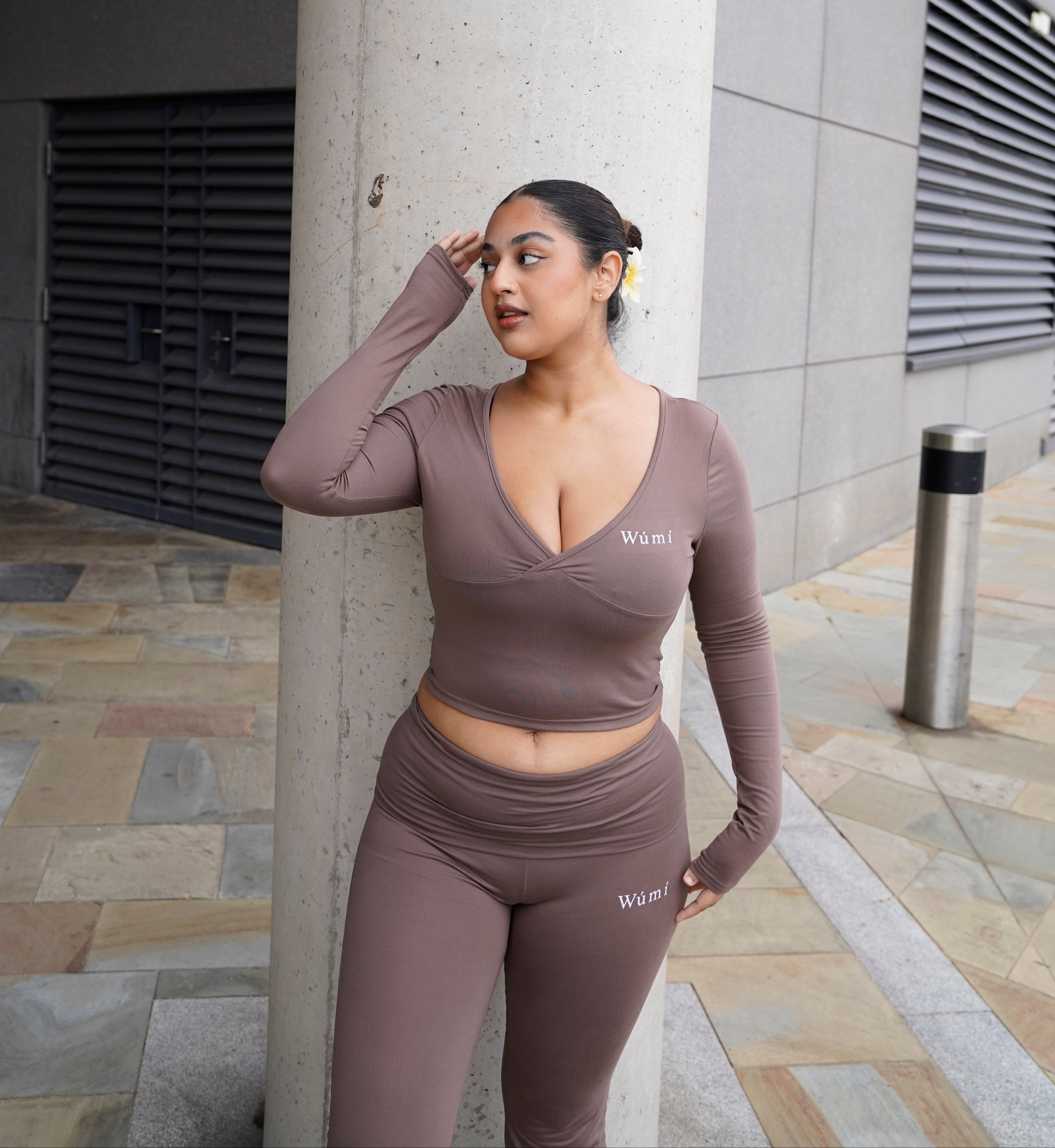 Wúmí Mocha Plunge Long-Sleeve Top