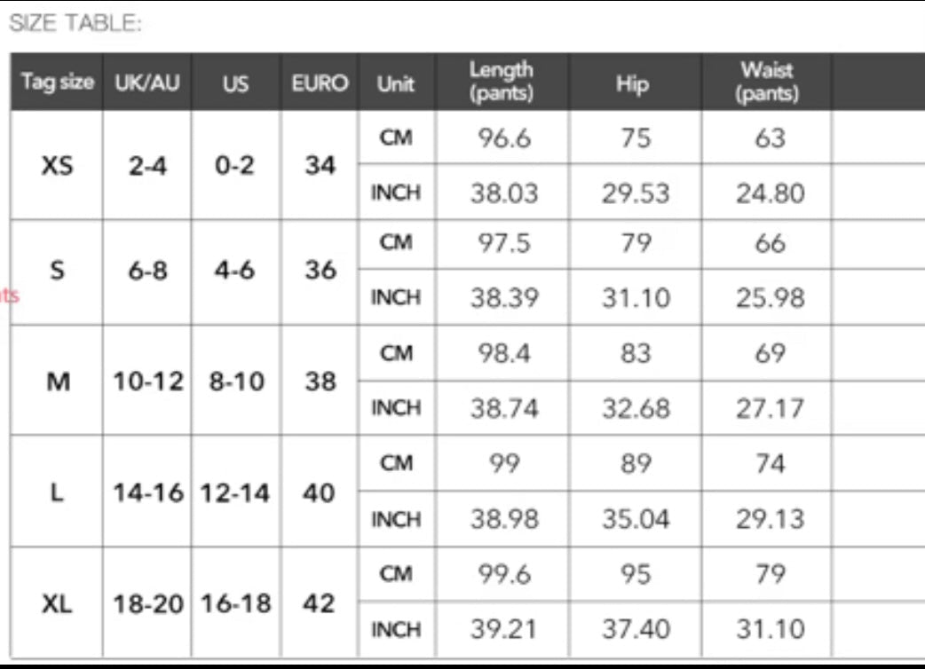 Wúmí Black Athleisure Shorts